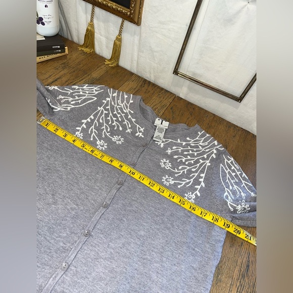 RAIN & ROSE Embroidered Cardigan - Size S - Picture 5 of 7